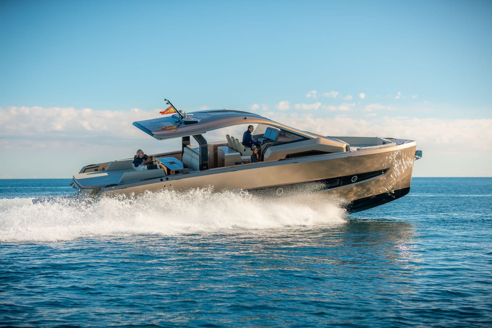 Yate de lujo GOLD FINGER en alquiler en Palma